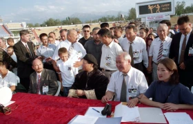 Боло Янг ​​Қазақстанда - фото 10