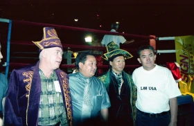 Боло Янг ​​Қазақстанда - фото 11