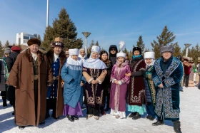 Елорданың мәдени ұйымдары «Ұлттық киім» күніне ауқымды флешмоб өткізді - фото 7