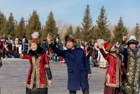 Елорданың мәдени ұйымдары «Ұлттық киім» күніне ауқымды флешмоб өткізді - фото 18