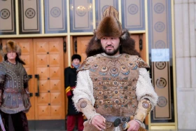 Бүркіт, асық, ұлттық би: Елшілер Наурызды қалай тойлады - фото 4