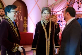 Бүркіт, асық, ұлттық би: Елшілер Наурызды қалай тойлады - фото 6