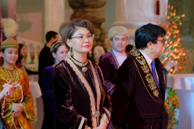 Бүркіт, асық, ұлттық би: Елшілер Наурызды қалай тойлады - фото 15