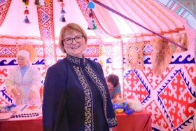 Бүркіт, асық, ұлттық би: Елшілер Наурызды қалай тойлады - фото 20