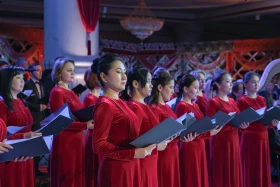 Бүркіт, асық, ұлттық би: Елшілер Наурызды қалай тойлады - фото 36