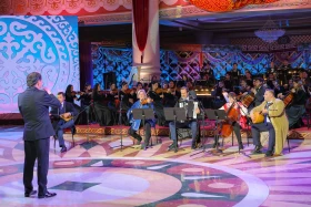 Бүркіт, асық, ұлттық би: Елшілер Наурызды қалай тойлады - фото 40