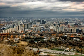 Алматыда нөсер жаңбыр жауды - фото 2