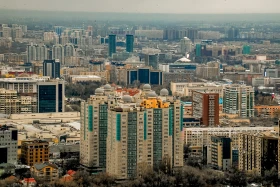 Алматыда нөсер жаңбыр жауды - фото 17