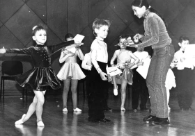 Ересектер мен балалар арасындағы спорттық және көркем би жарысы - фото 8