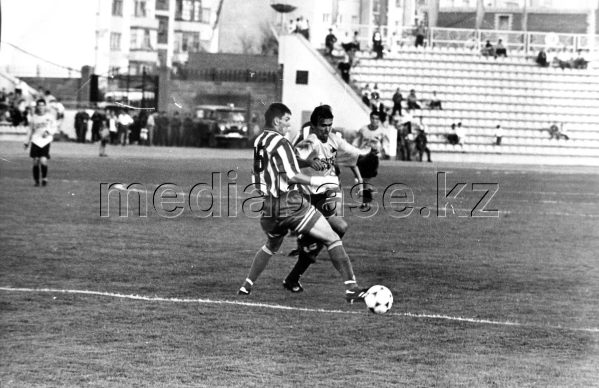 "Жеңіс" футбол командасының қатысуымен өткен ойындар - фото 1