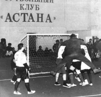 "Жеңіс" футбол командасының қатысуымен өткен ойындар - фото 12