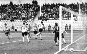 "Жеңіс" футбол командасының қатысуымен өткен ойындар - фото 28