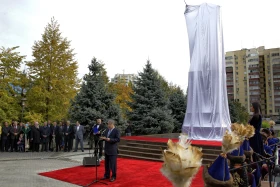 Алматыда қазақ композиторы Нұрғиса Тілендиевтің құрметіне ескерткіші ашылды - фото 4