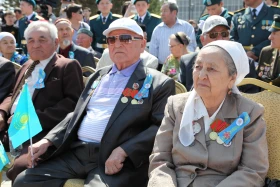 Кеңес Одағының Батыры, генерал-майор Иван Васильевич Панфиловқа ескерткіштің ашылу салтанаты. - фото 5