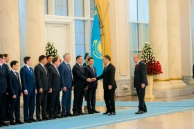 Kassym-Jomart Tokayev met with Sadyr Japarov in Akorda. - photo 3