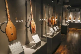 Домбыра күні: Ұлы орындаушылардың, композиторлардың және ақындардың аспаптары қандай көрінеді - фото 3