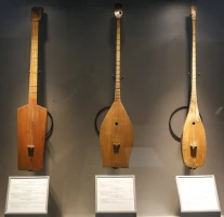 Домбыра күні: Ұлы орындаушылардың, композиторлардың және ақындардың аспаптары қандай көрінеді - фото 13