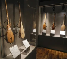 Домбыра күні: Ұлы орындаушылардың, композиторлардың және ақындардың аспаптары қандай көрінеді - фото 14