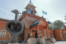 Домбыра күні: Ұлы орындаушылардың, композиторлардың және ақындардың аспаптары қандай көрінеді - фото 22