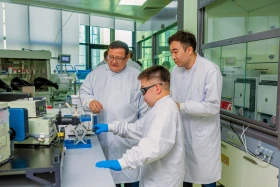 Қазақ ғалымы мұнайдан өңделетін дәріні биоқалдықтан жасамақ - фото 5