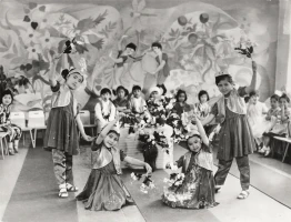 1984 жылы 1 мамыр мерекесін қалай атап өтті - фото 3