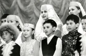 1984 жылы 1 мамыр мерекесін қалай атап өтті - фото 7