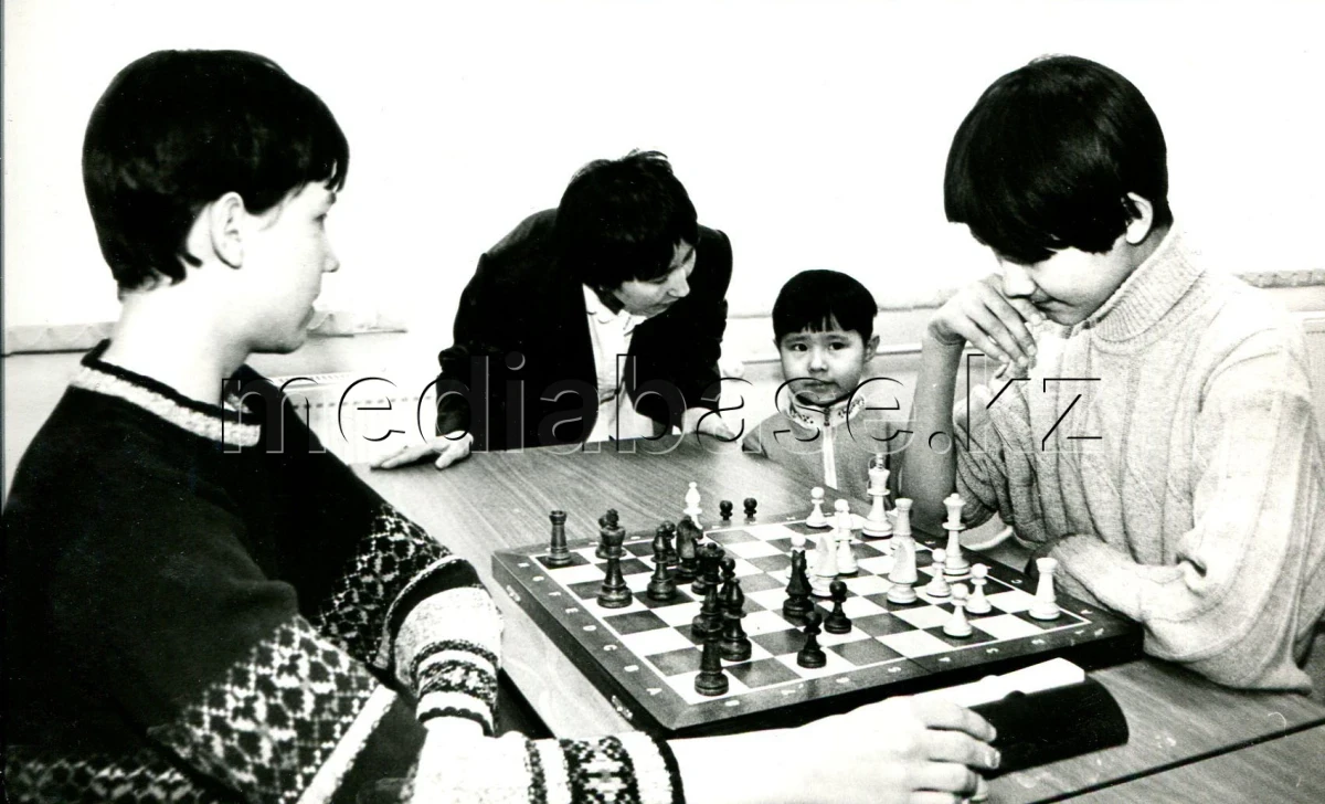 Жас шахматшылар - фото 1