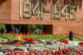 Алматылықтар Жеңістің 79 жылдығын тойлады - фото 11