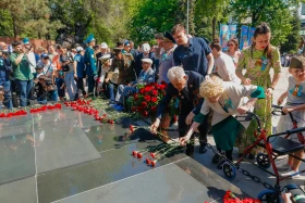 Алматылықтар Жеңістің 79 жылдығын тойлады - фото 21