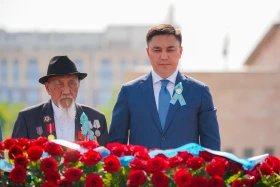 Шымкентте жеңісті жақындатқандарға пәтер кілті тапсырылды - фото 3