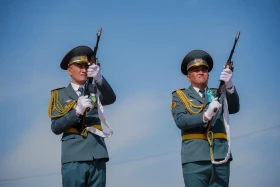 Шымкентте жеңісті жақындатқандарға пәтер кілті тапсырылды - фото 12