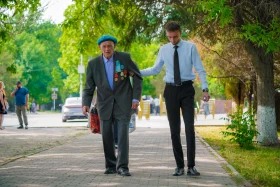 Шымкентте жеңісті жақындатқандарға пәтер кілті тапсырылды - фото 40