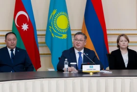 Әзербайжан мен Арменияның cыртқы істер министрлері келіссөз жүргізуге Алматыға келді - фото 6