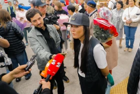 Алматыда Эверестті бағындырған альпинистерді салтанатты түрде қарсы алды - фото 5