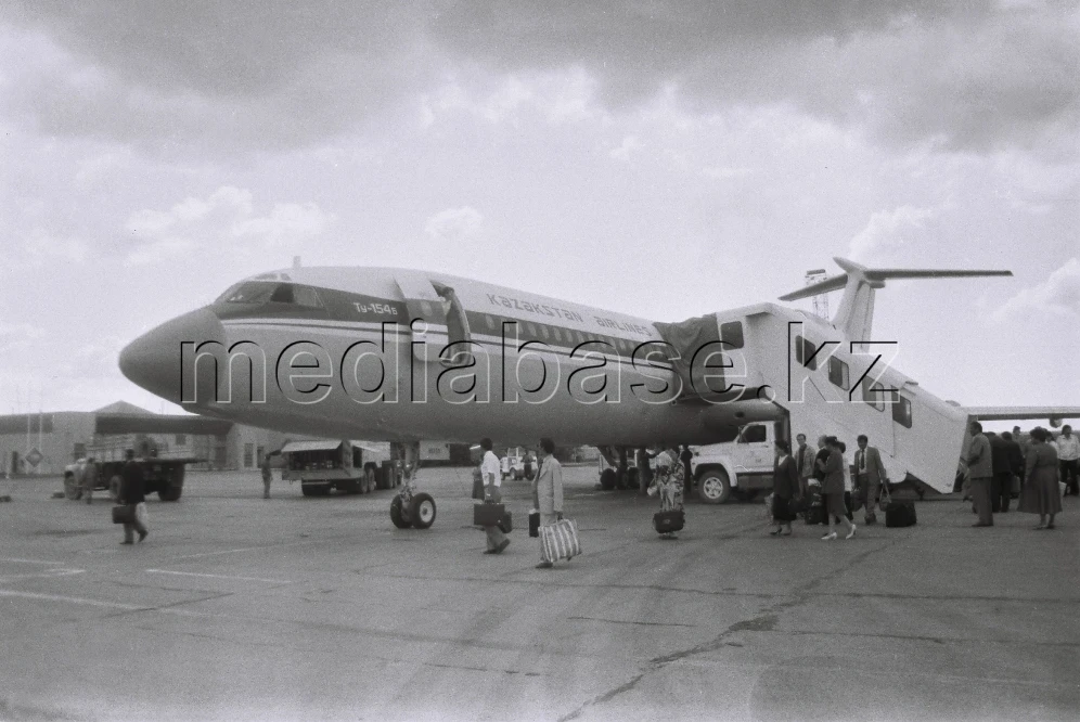 Атырау әуежайы - фото 1