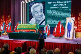 Алматыда Төрегелді Шармановты соңғы сапарға шығарып салу рәсімі өтті - фото 4