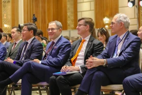 Нидерланд Корольдігінің Премьер-Министрі қазақстандық студенттермен кездесті - фото 9