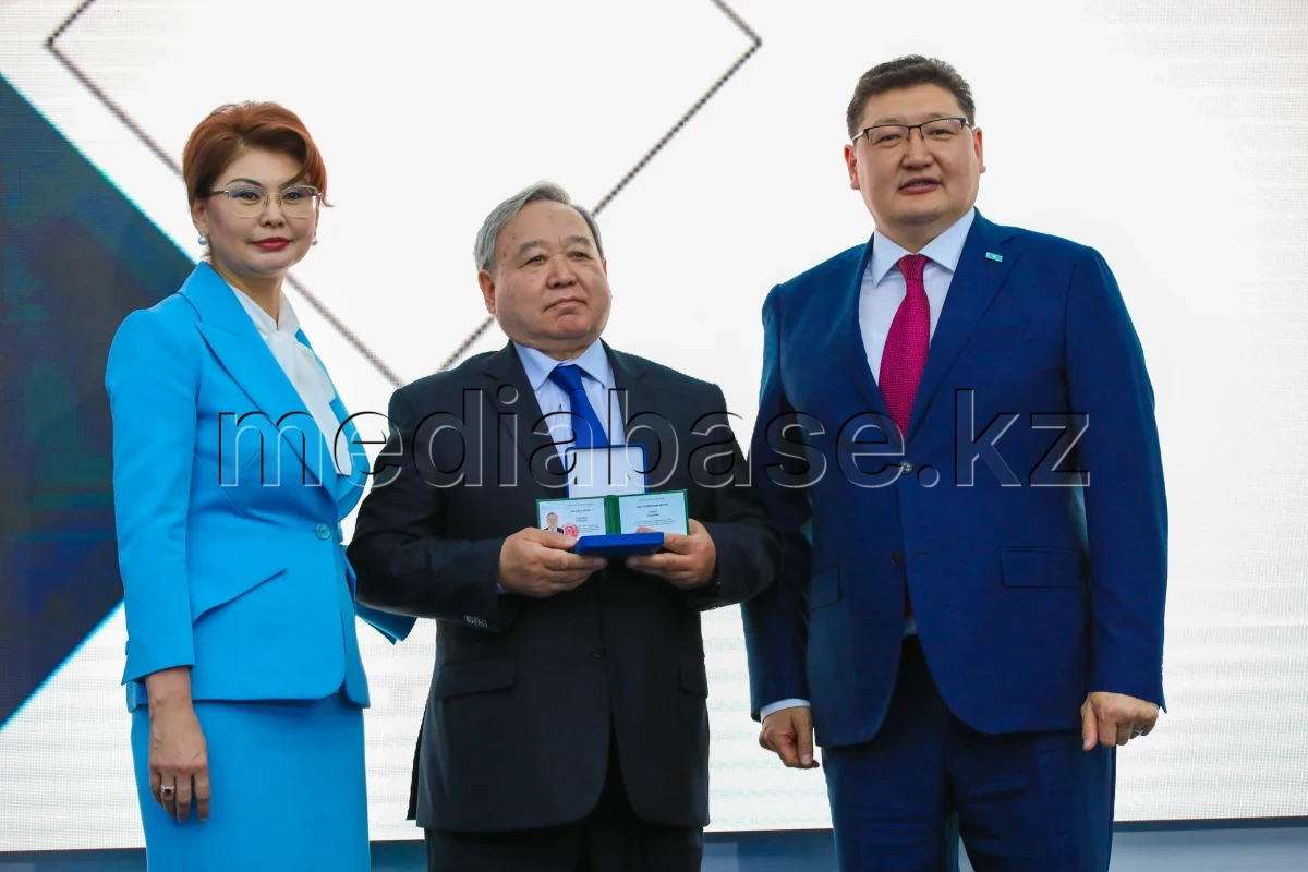 Астанада үздік журналистер марапатталды - фото 1