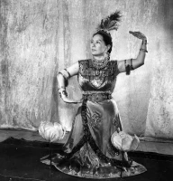 Шара Жиенкулова - Народная артистка Казахской ССР - фото 1