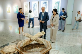 Астанада өзбек өнерінің көрмесі ашылды - фото 10