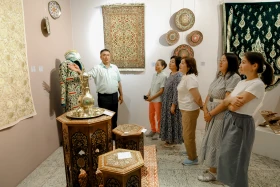 Астанада өзбек өнерінің көрмесі ашылды - фото 20