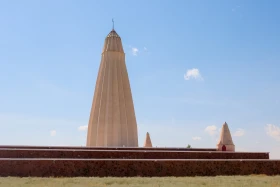 Абай с Шакарим кесенеси в Карауыле - фото 3