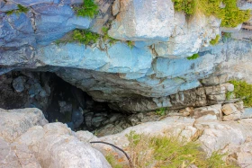 Семейдегі Қоңыр Әулие үңгірі - фото 1