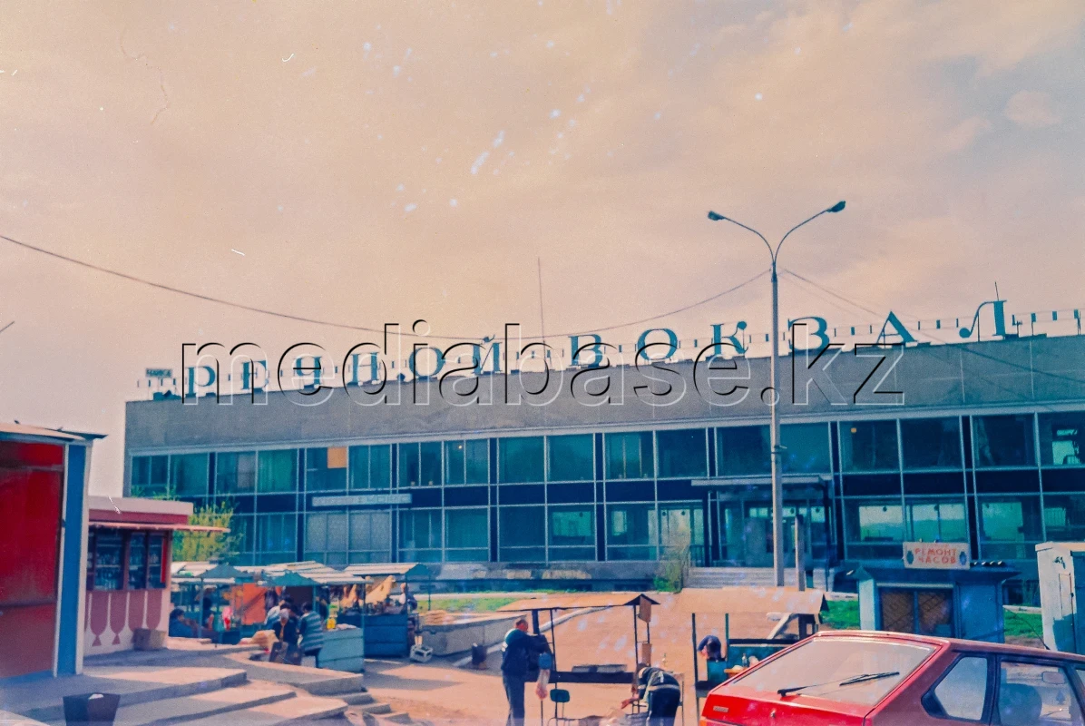 Өскемен қаласындағы өзен станциясы - фото 1