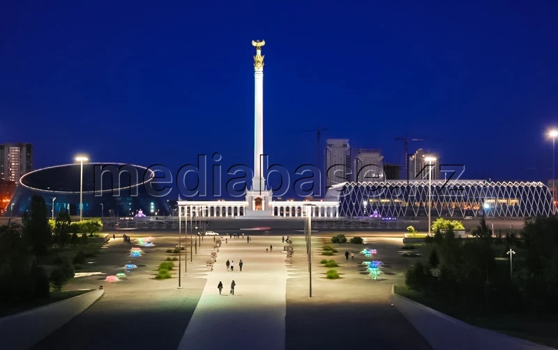 Түнгі Астана - фото 1