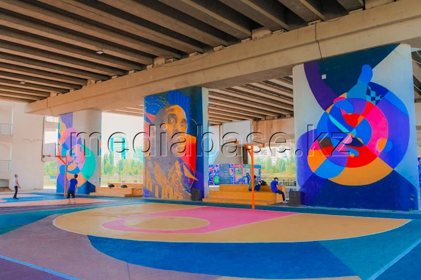 Астанадағы Арқар көпірінің астындағы өнер кеңістігі - фото 1