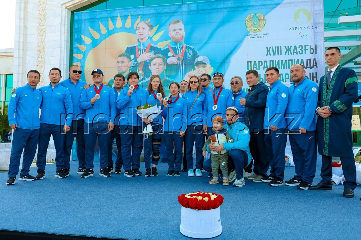Паралимпиада ойындарының жеңімпаздары мен жүлдегерлері елге оралды - фото 1