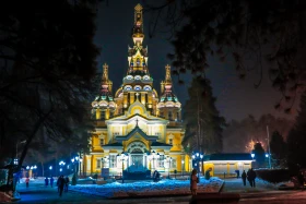 Алматыда шомылдыру рәсімінен өту - фото 9