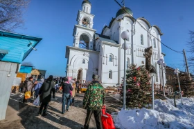 Алматыда шомылдыру рәсімінен өту - фото 16