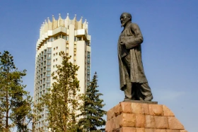 Алматыда ескерткіштері - фото 1